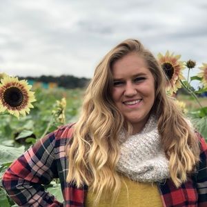 Meet your Posher, Natalie